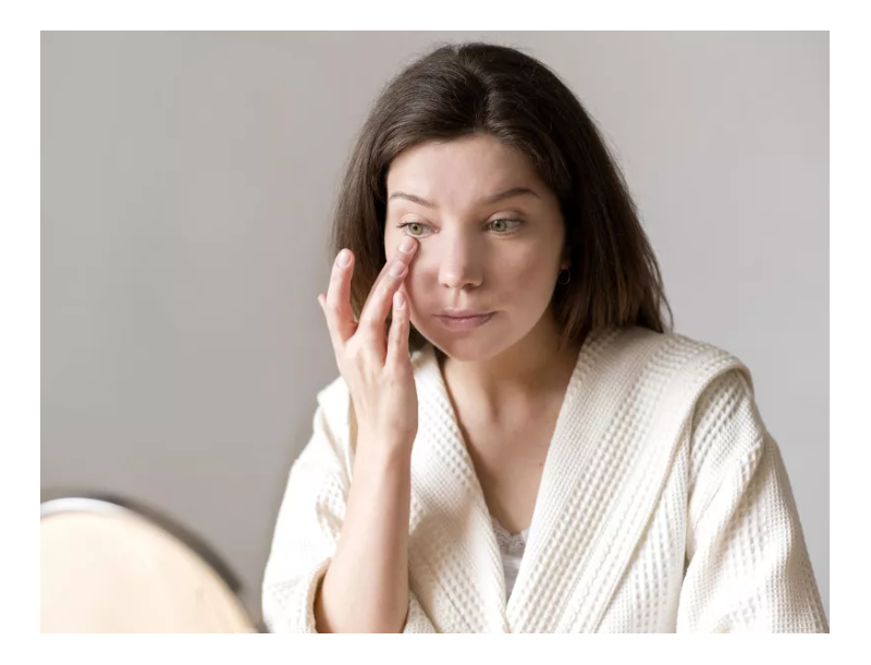 ¿Cómo acabar con las bolsas y ojeras?  