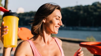 Vitaminas en verano: guía completa para proteger tu piel y activar tu energía